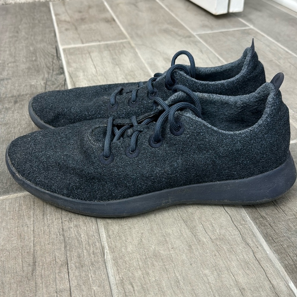 Allbirds Men’s Wool Runners size 14 Savanna Night with navy sole